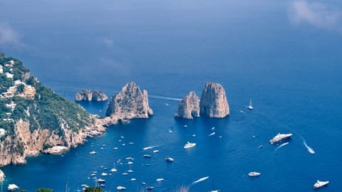 Capri — DSCF3938 Via Migliara, Italy | XF16-55mm f6.9 1/340s ISO320