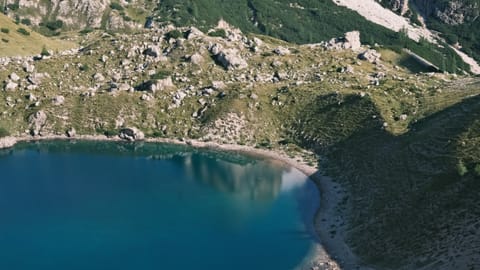 Sesto — DSCF9602 Gamsschartensteig - Sentiero delle Forcelle, Auronzo di Cadore, Italy | XF16-55mm f8.3 1/320s ISO1600