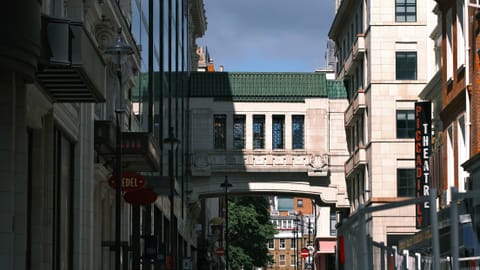London — DSCF7507 St. Jamess, London | XF90mm f5.4 1/2400s ISO500