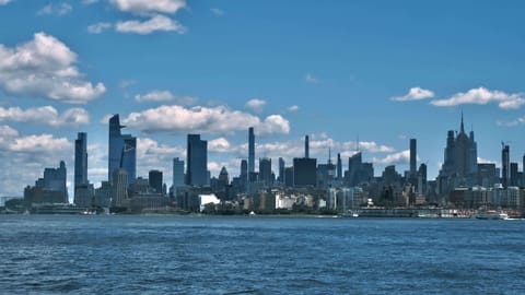 New York — DSCF7638 Colgate Center, Jersey City, US | XF16-55mm f8.6 1/330s ISO320