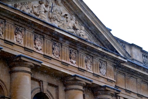 Oxford — DSCF1395 High Street, Oxford, UK | XF90mm f2.0 1/270s ISO400