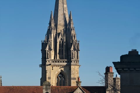 Oxford — DSCF1439 High Street, Oxford, UK | XF90mm f4.6 1/710s ISO160