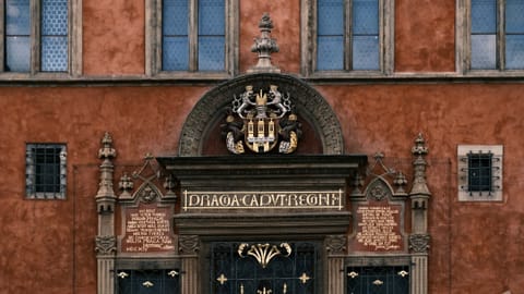 Astronomical Clock — DSCF4525 90mm f4.5 1/600s ISO160