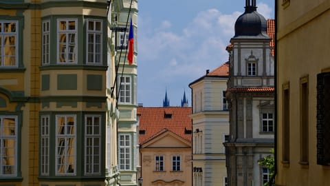 Church of Our Lady before Týn — DSCF5272 Malostranské náměstí, Lesser Town, Prague | XF90mm f4.6 1/4400s ISO500