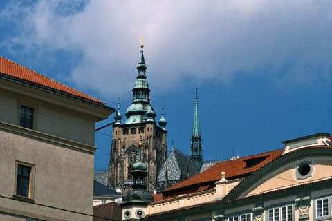 Prague Castle — DSCF5180 Malostranské náměstí, Prague, Czechia | XF90mm f6.0 1/3600s ISO640