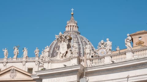 St Peter's Basilica — DSCF1888 Museo Storico dellArma dei Carabinieri, Piazza del Risorgimento, Rome | XF16-55mm f8.9 1/170s ISO400