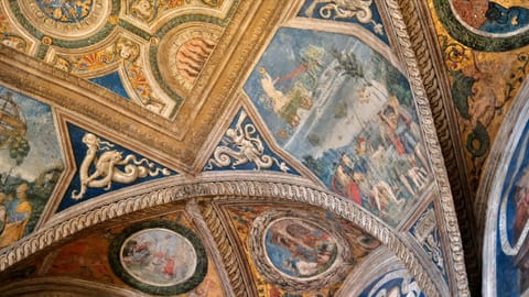 Vatican Museum Vol. II — DSCF1428 Vatican Museums, Leo XIII Avenue, Vatican City | XF16-55mm f3.0 1/12s ISO800