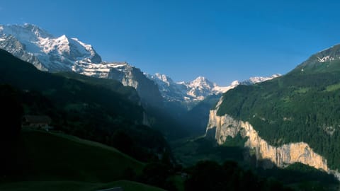 Wengen — DSCF9736 Jungfraublick, Wengen, Switzerland | XF16-55mm f7.6 1/120s ISO320